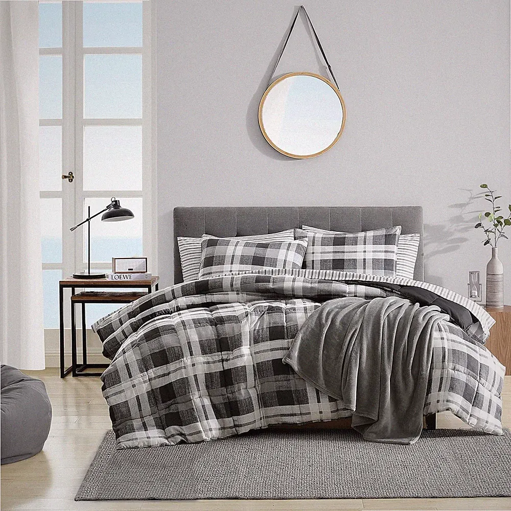 Queen Comforter Set, Reversible Bedding with Matching Shams, Microsuede with